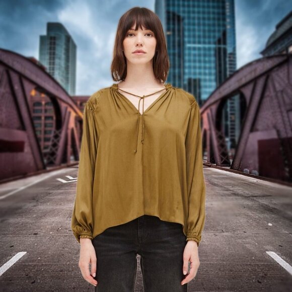 TAHARI Lightweight Blouse Long Sleeve V-Neck Oversized Soft Pullover Top XS - Picture 1 of 12